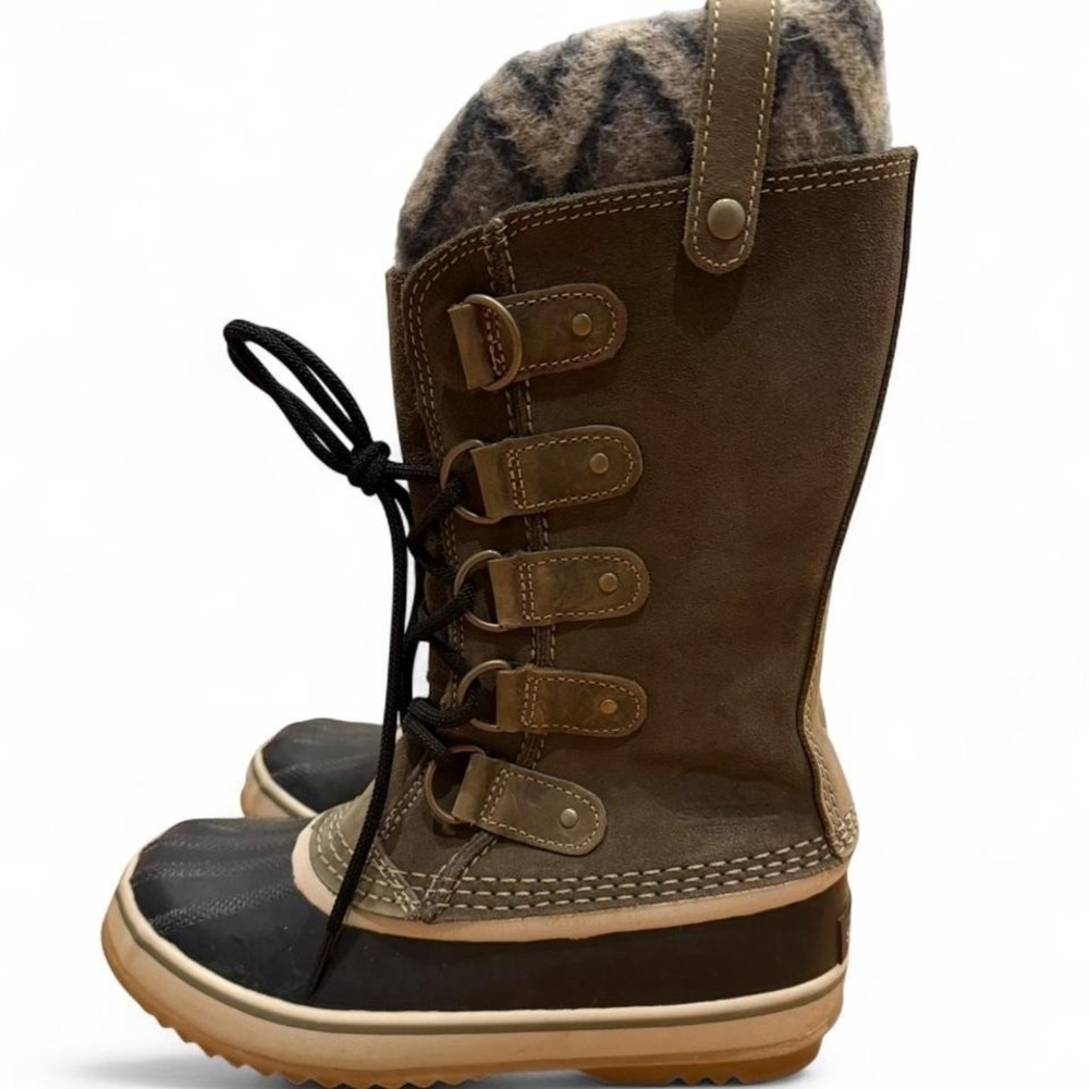 Sorel Joan of‎ Arctic Knit II Waterproof Winter Boots Women's Size 7 Green